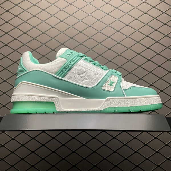 L X V SNEAKERS