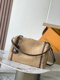 L X V Exess M26358 24x18.5x36cm