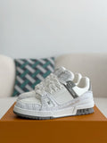L X V SNEAKERS