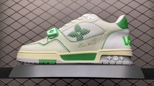 L X V TRAINER Sneakers