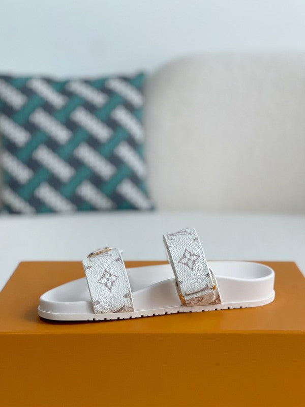 L X V SLIPPERS