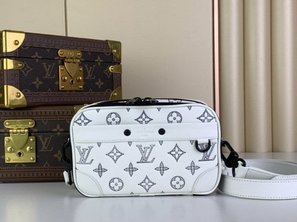 L X V  Messenger Bags Size (18.5x11x6.5 cm)