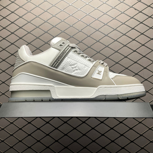 L X V TRAINER