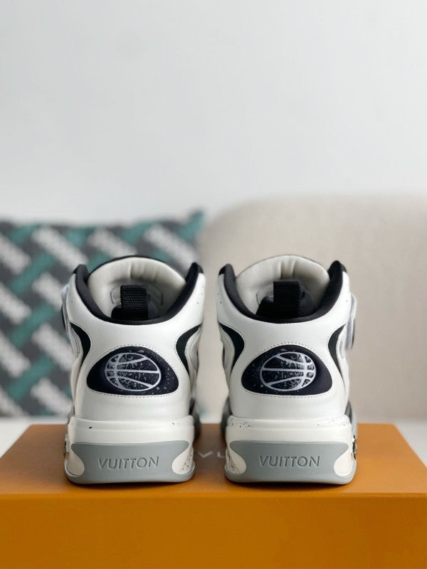 L X V Trainer  Adjustable Mode Paste Sports Casual Shoes