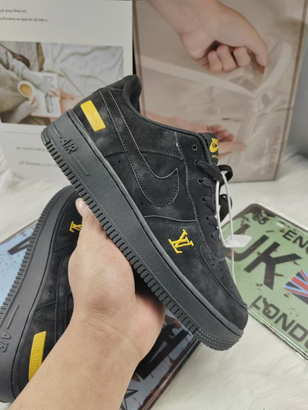L X V X NK AIR FORCE 1 SNEAKER