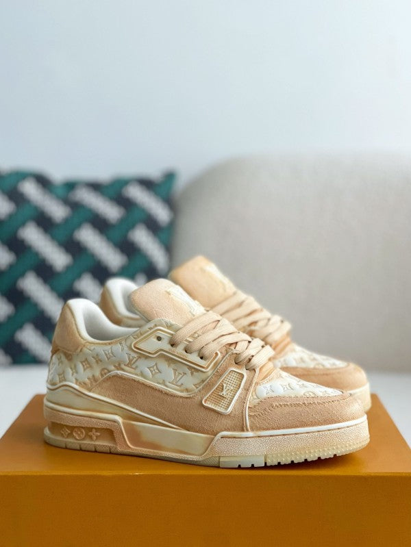L X V SNEAKERS