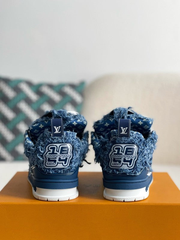 L X V SNEAKERS