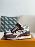 L X V Low-top running shoes