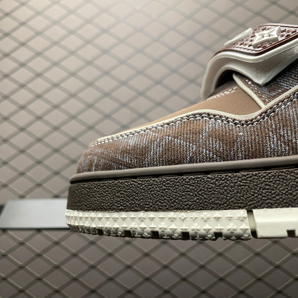 L X V TRAINER SNEAKERS