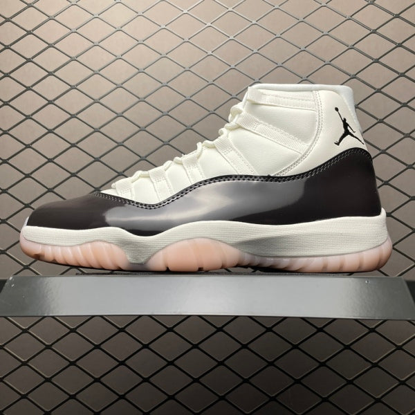 Air JRD 11 WMNS “Neapolitan” AR0715-101