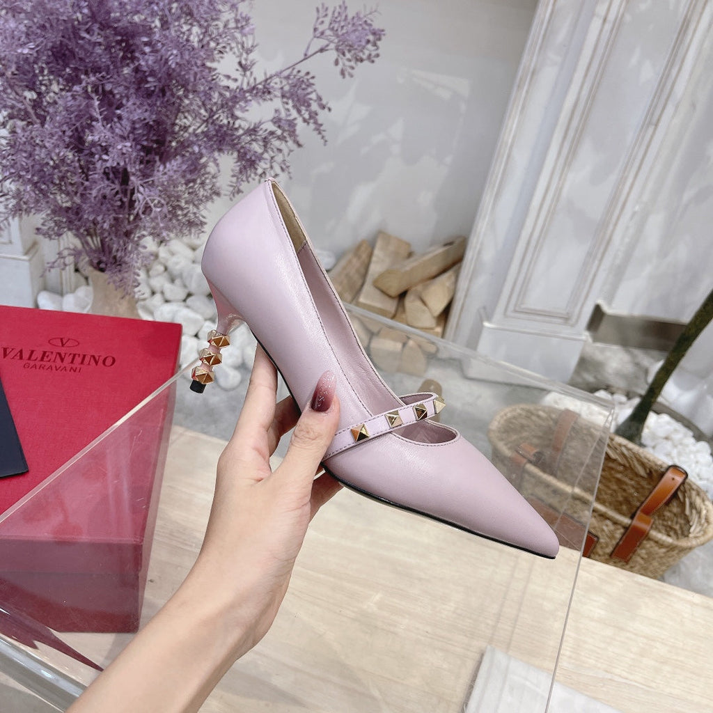 VT Rockstud Pumps Pink Sheepskin Leather