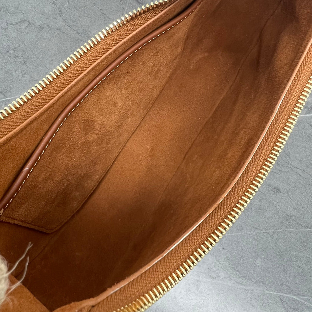 Celine 2026 Ava Strap Bag 24.5cm Tan Smooth Calfskin 281919