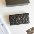 CC CLASSIC LONG PURSE CAVIAR 19 BLACK GRAINED CALFSKIN