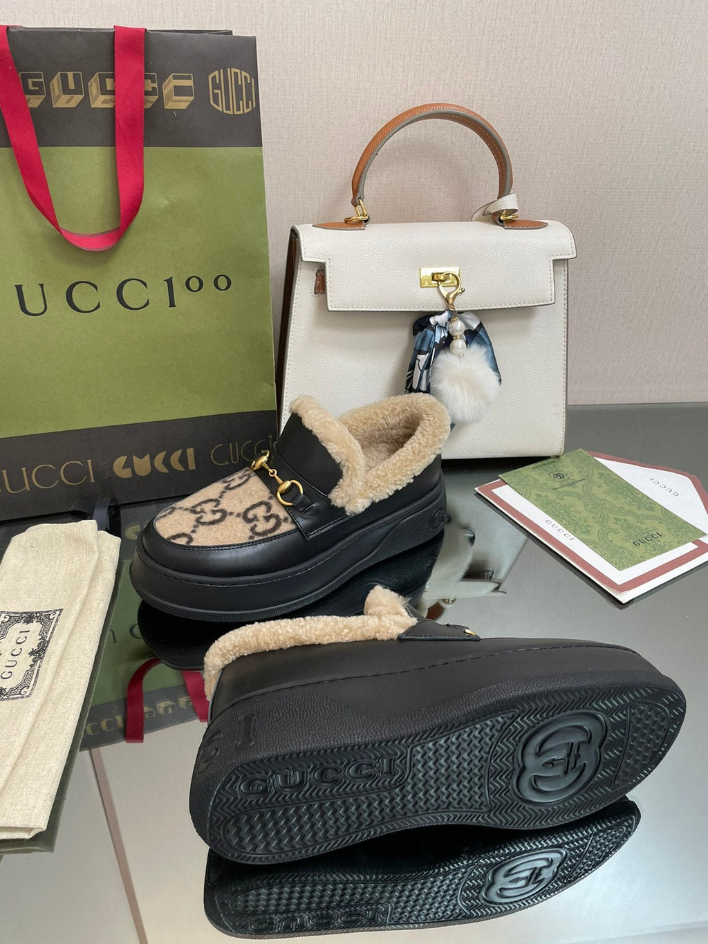 GG LOAFER IN CAMEL BROWN JACQUARD AND BLACK CALFSKIN WITH BEIGE WOOL LINING