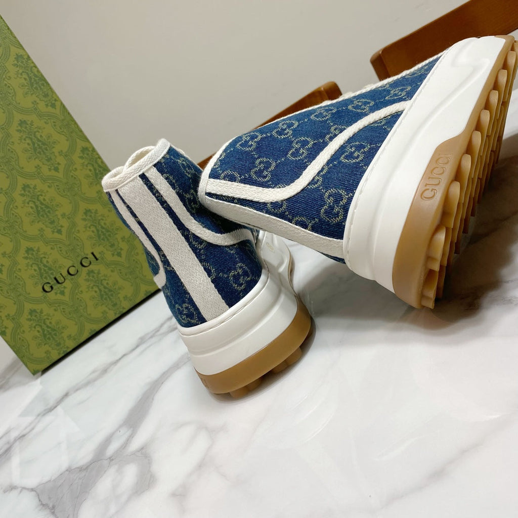 GG 26SS Platform Sneaker Dark Blue Monogram Canvas 640598