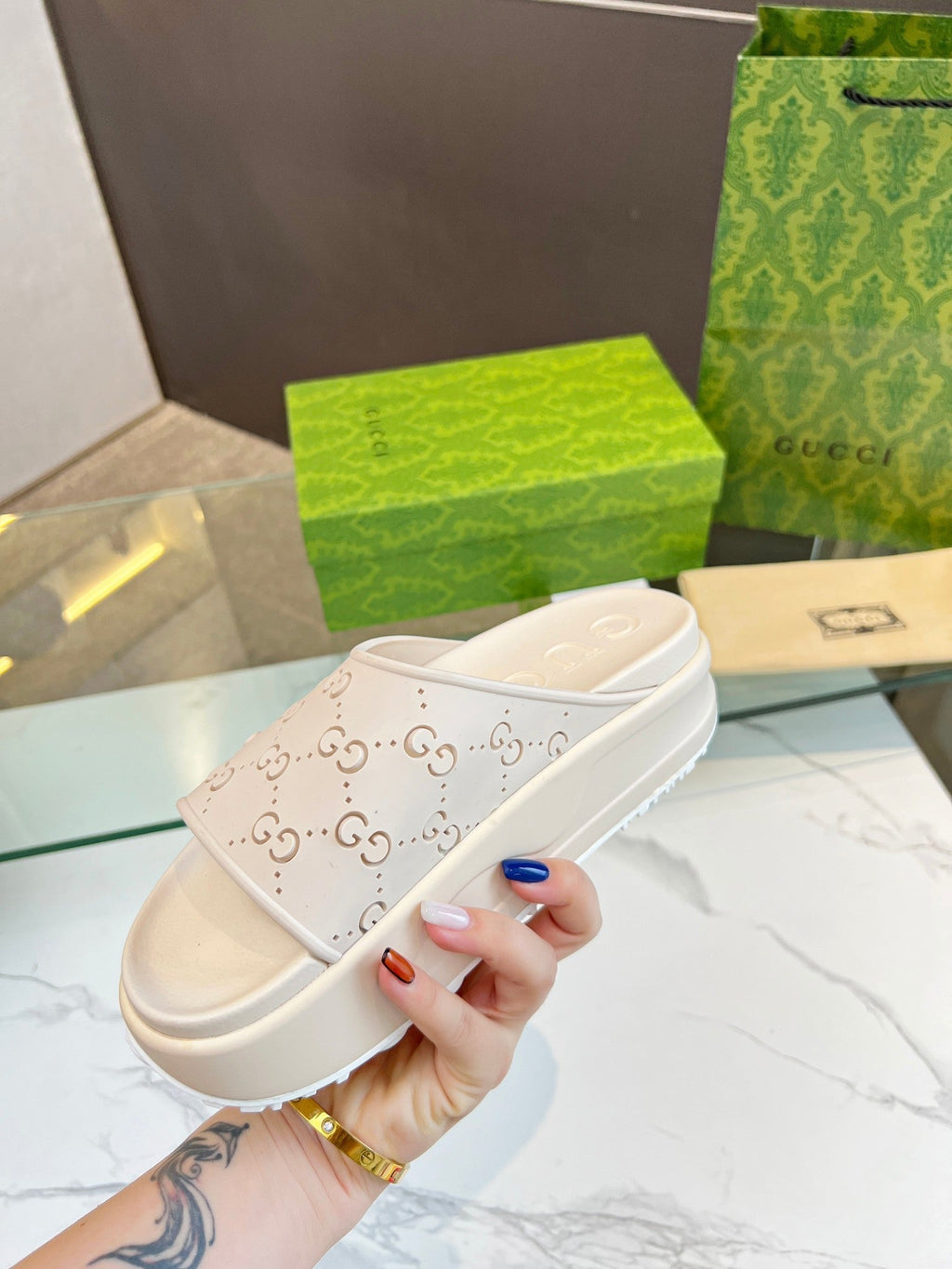 PLATFORM SANDALS IN WHITE CREAM MONOGRAM IMPORTED TPU