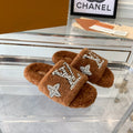 LV WOMEN'S PASEO FLAT SLIPPER IN CINNAMON BROWN FLEECE