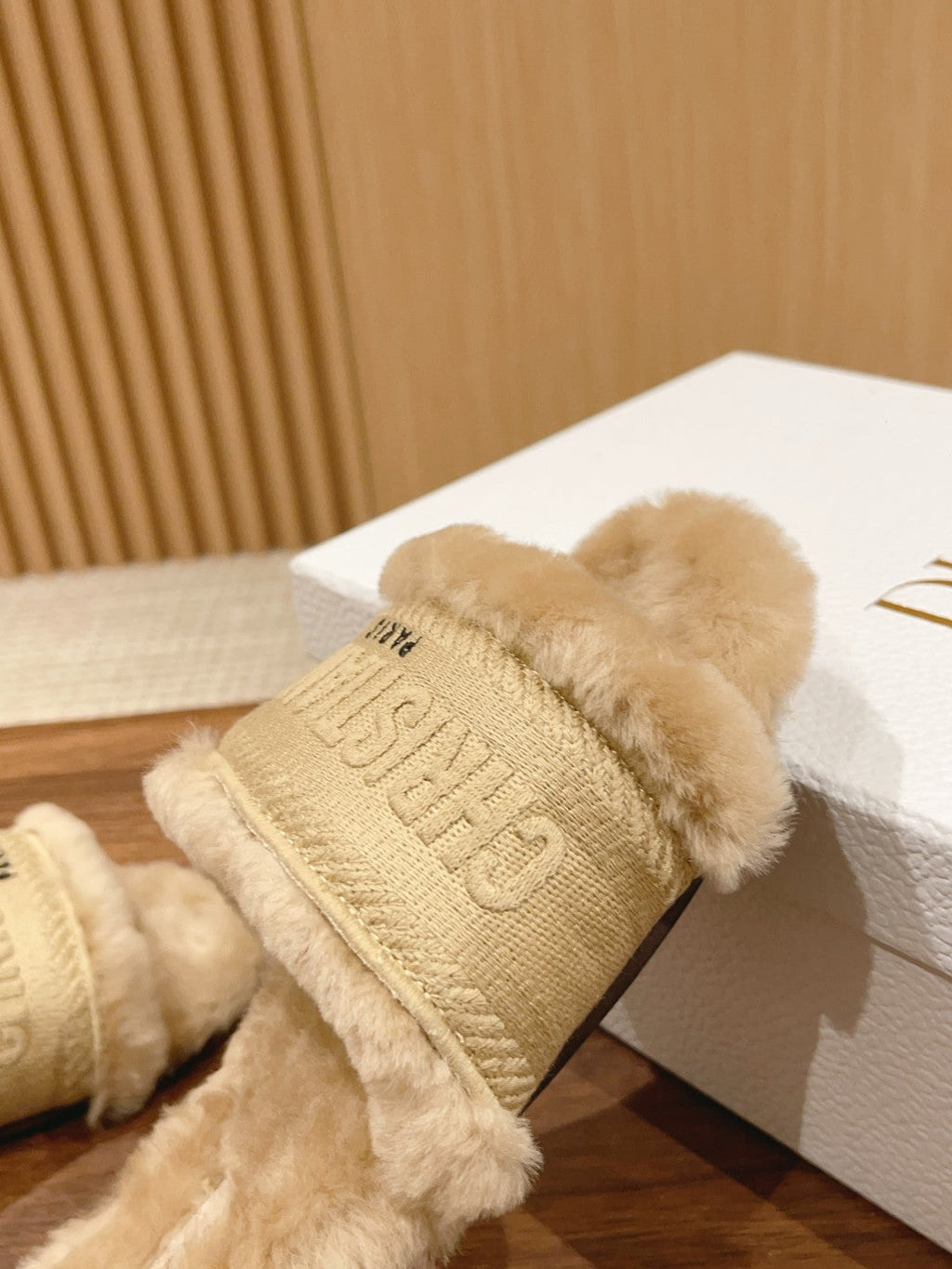 CD Dway Slide Beige Fleece Lining And Canvas Fabric