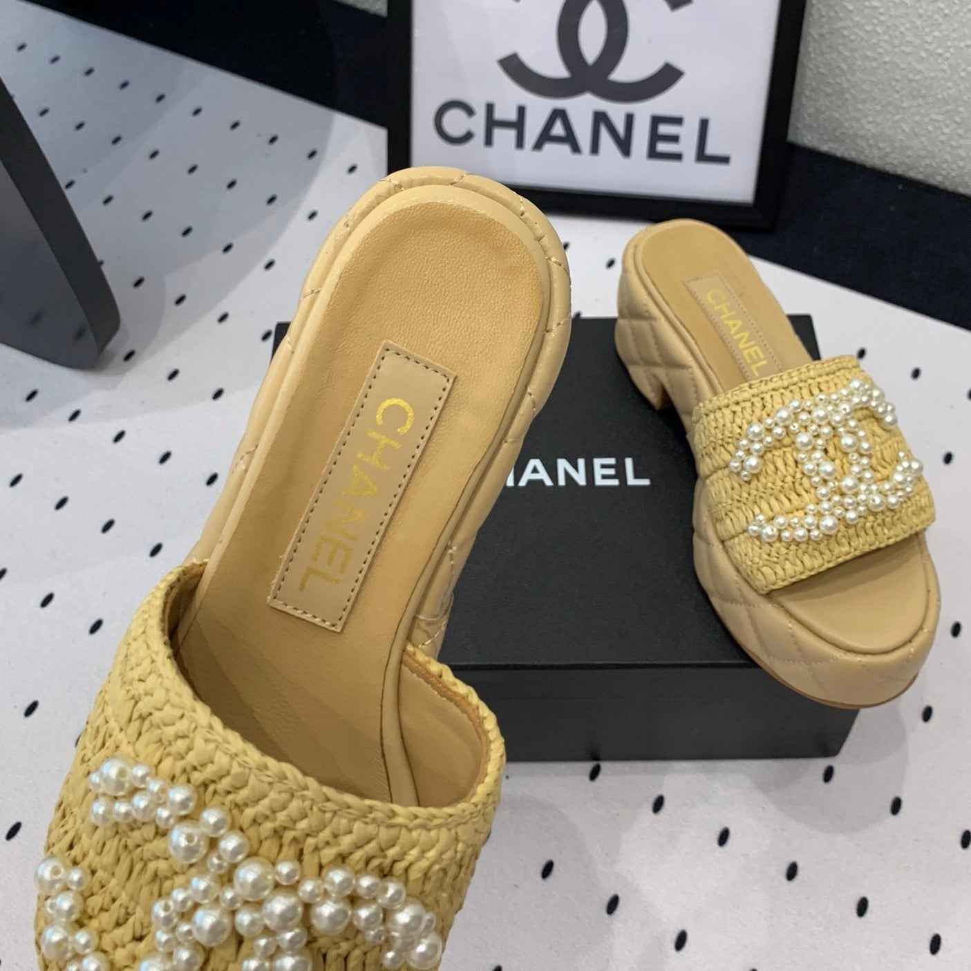 Double CC pearl platform sandals Sheepskin Fawn Yellow