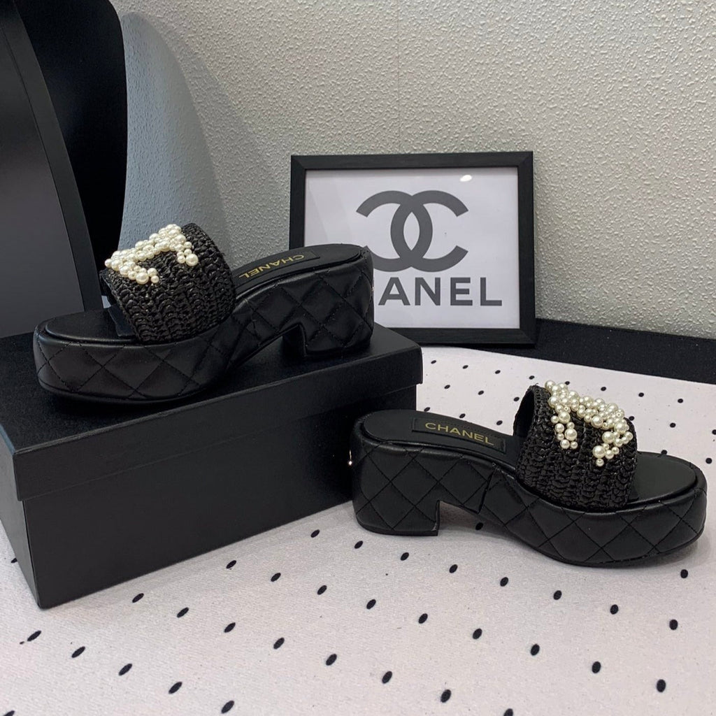 Double CC pearl platform sandals Sheepskin Black