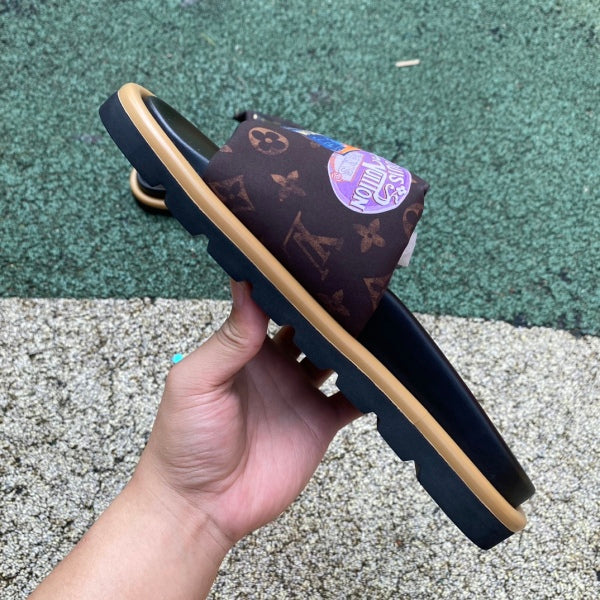 L X V SLIPPERS