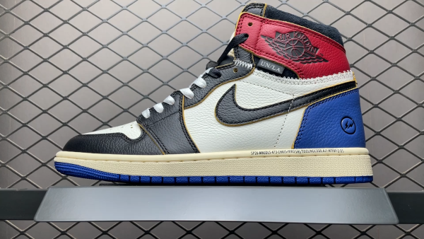 JRD 1 Retro High IO7847-002