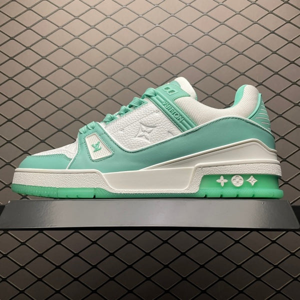 L X V SNEAKERS