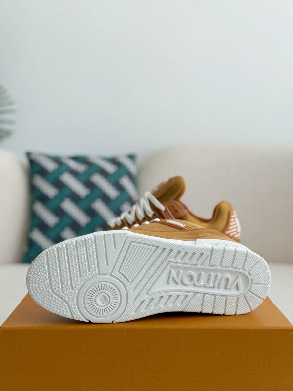 L X V TRAINER SNEAKERS