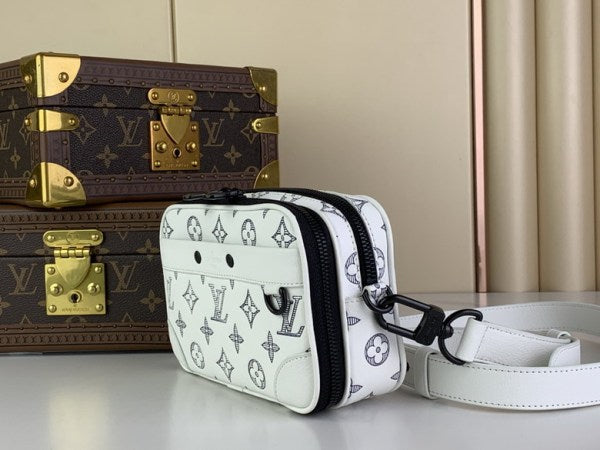 L X V  Messenger Bags Size (18.5x11x6.5 cm)