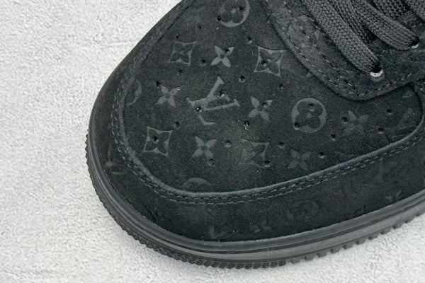 L X V X NK AIR FORCE 1 SNEAKER