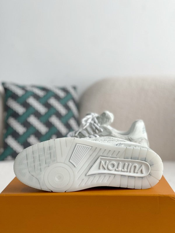 L X V TRAINER SNEAKERS