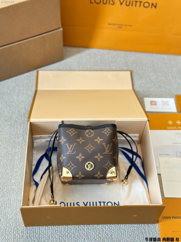 L X V Bucket Bags 11.5x11.5x11.5cm?Multiple colors?