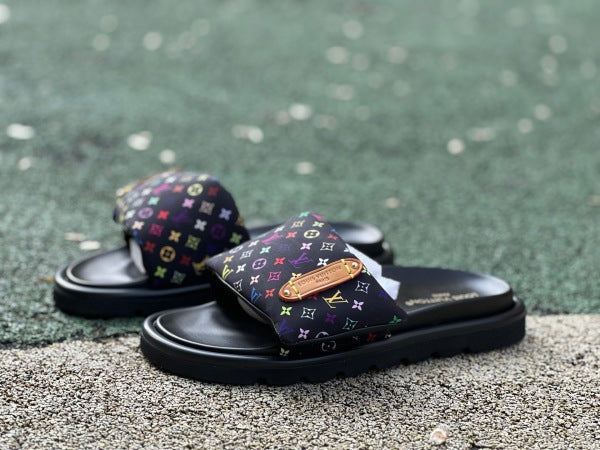 L X V SLIPPERS