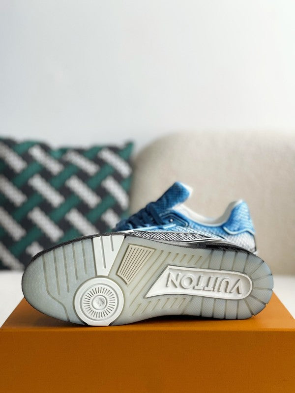 L X V SNEAKERS