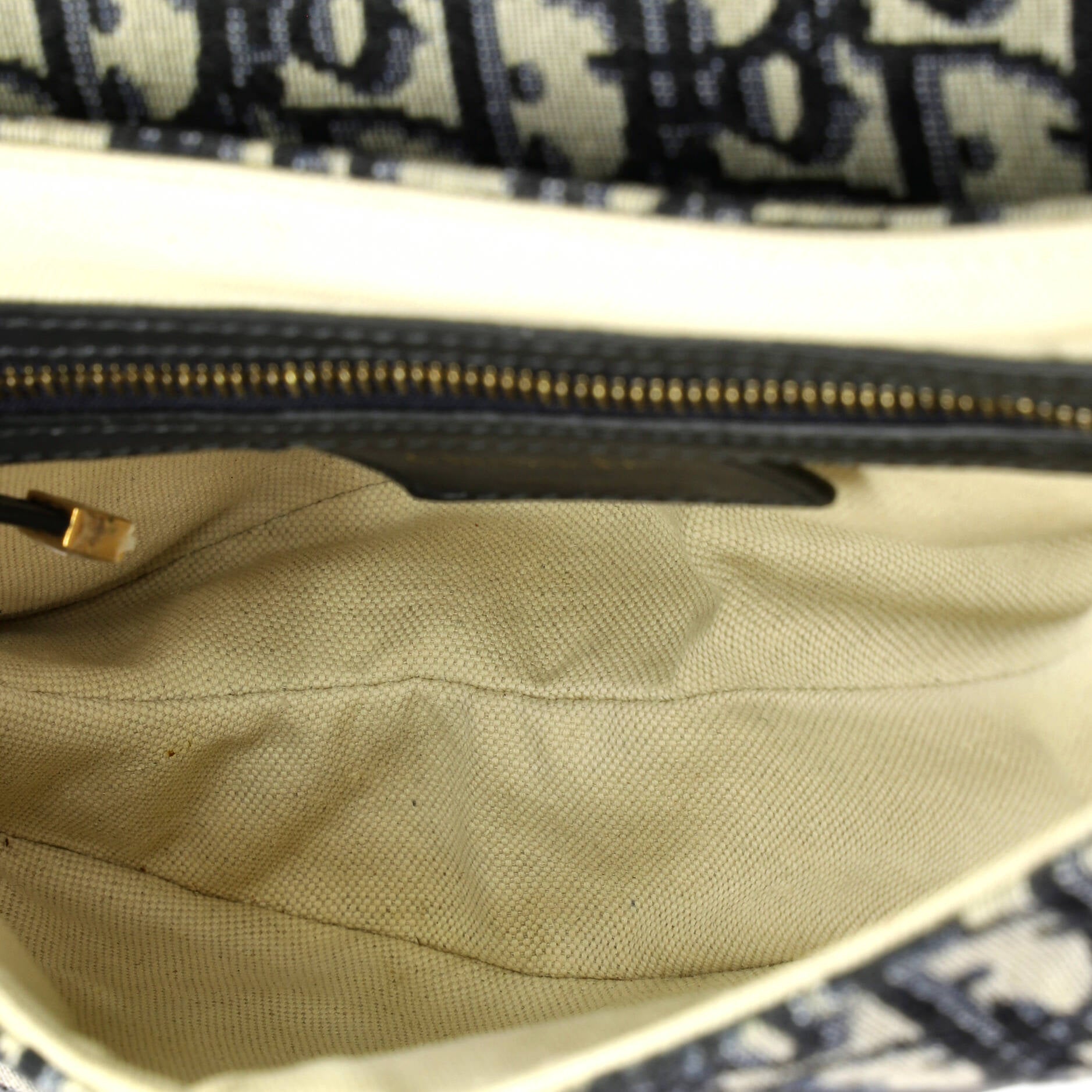 Saddle Handbag Oblique Canvas Medium