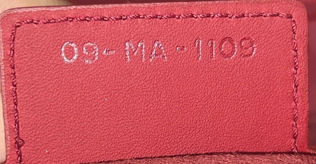 Ultra Matte Saddle Handbag Leather Medium