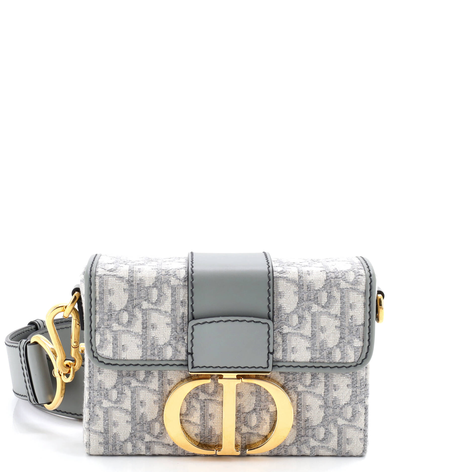 30 Montaigne Box Bag Oblique Canvas