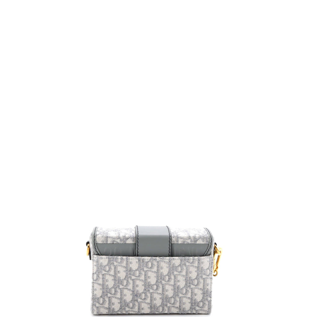 30 Montaigne Box Bag Oblique Canvas