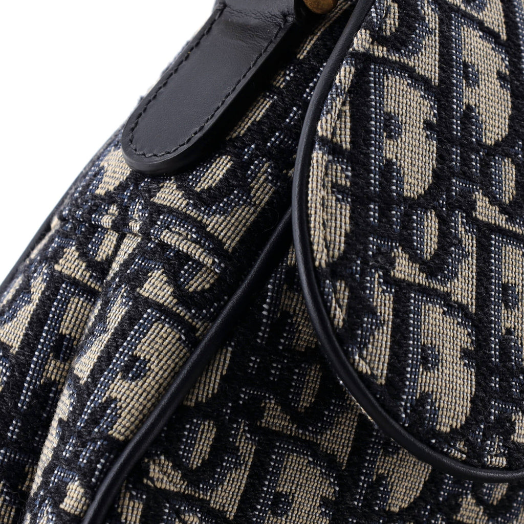 Saddle Handbag Oblique Canvas Medium