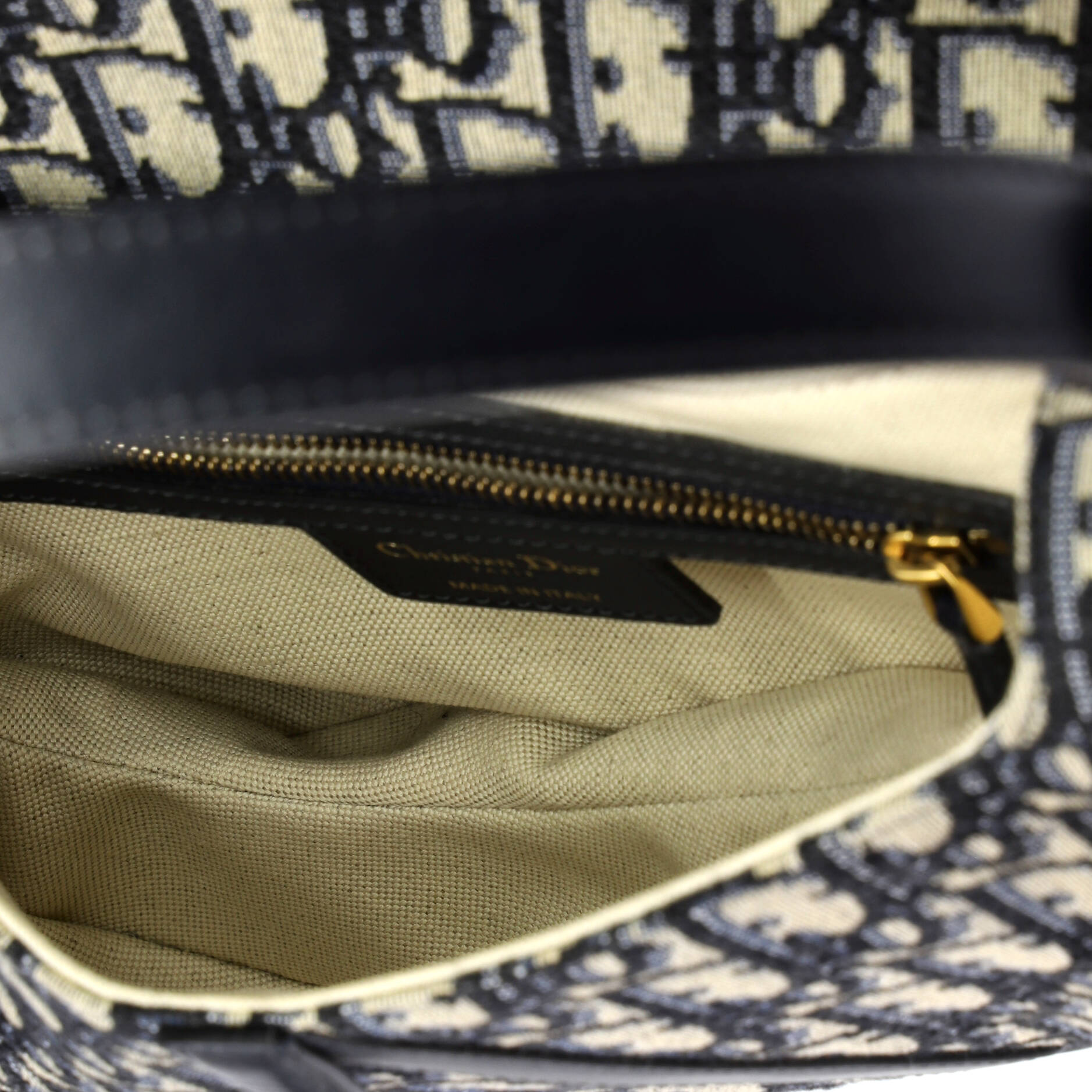 Saddle Handbag with Strap Oblique Canvas Medium