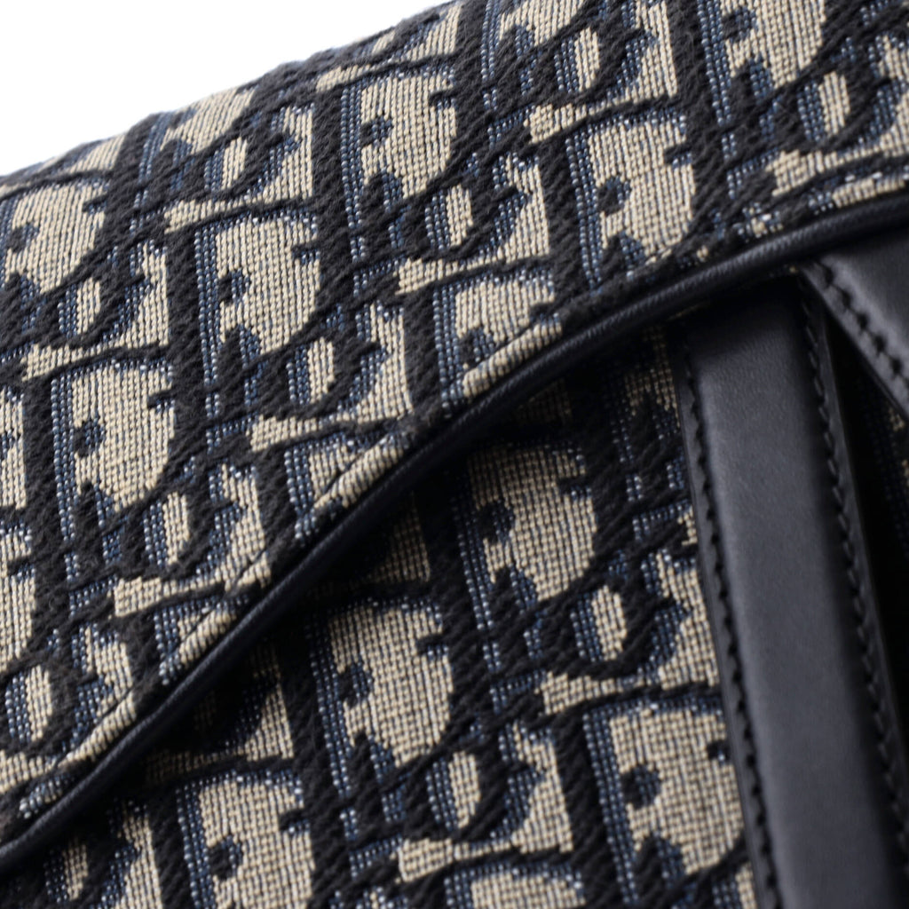 Saddle Handbag with Strap Oblique Canvas Medium