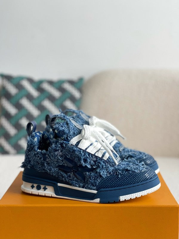 L X V SNEAKERS