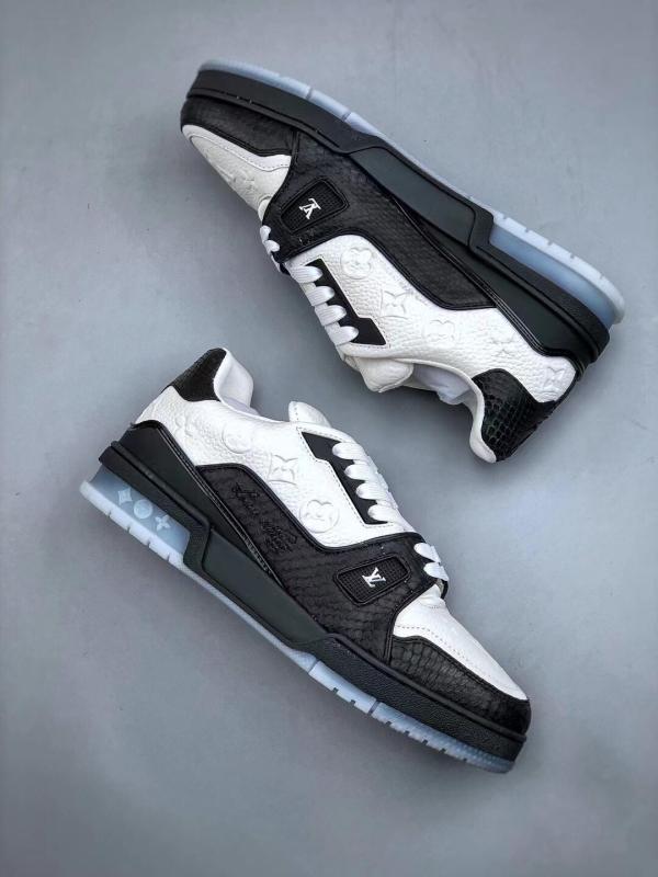 L X V SNEAKERS