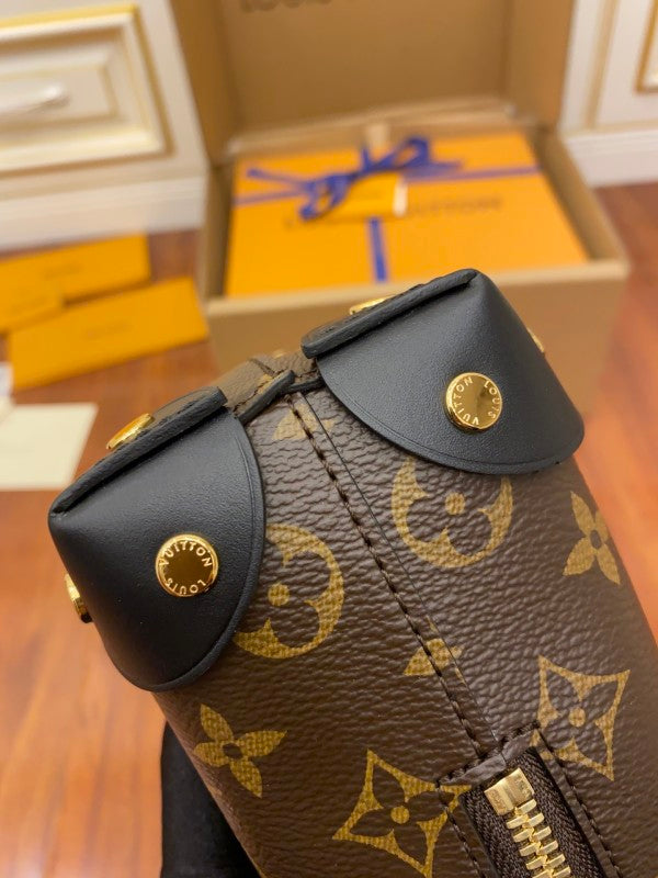 L X V Shoulder bag M45571 20x14x7.5cm