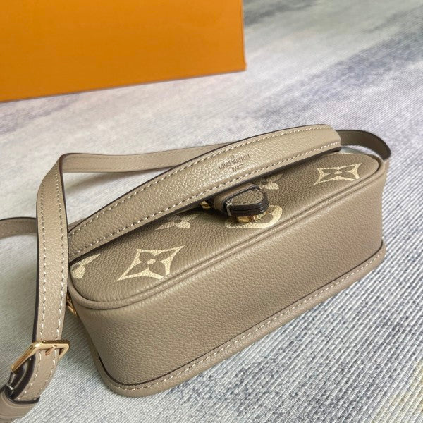 L X V NANO DIANE Bag 19x10.5x6cm