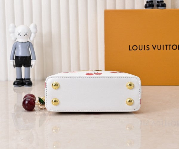 L X V Handbag M59939 21x14x8cm