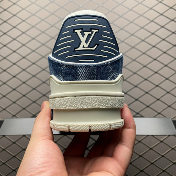 L X V SNEAKERS