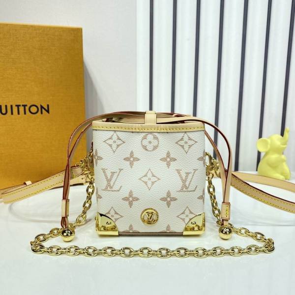 L X V Bucket Bags 11.5x11.5x11.5cm?Multiple colors?