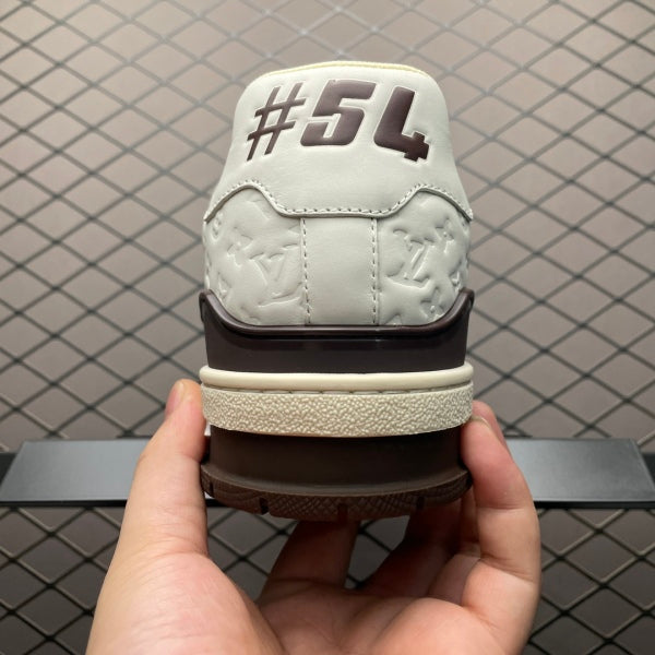 L X V SNEAKERS
