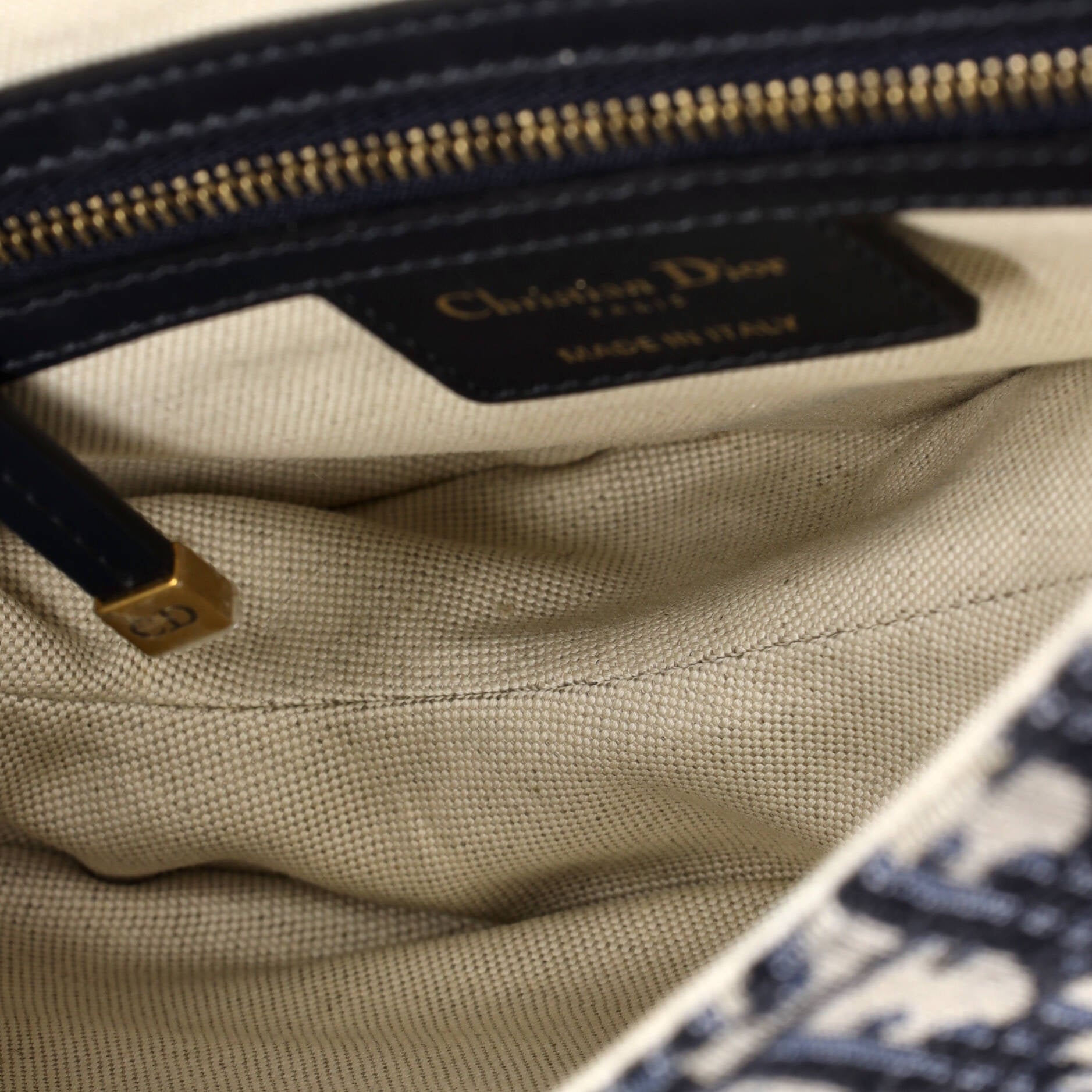 Saddle Handbag Oblique Canvas Medium